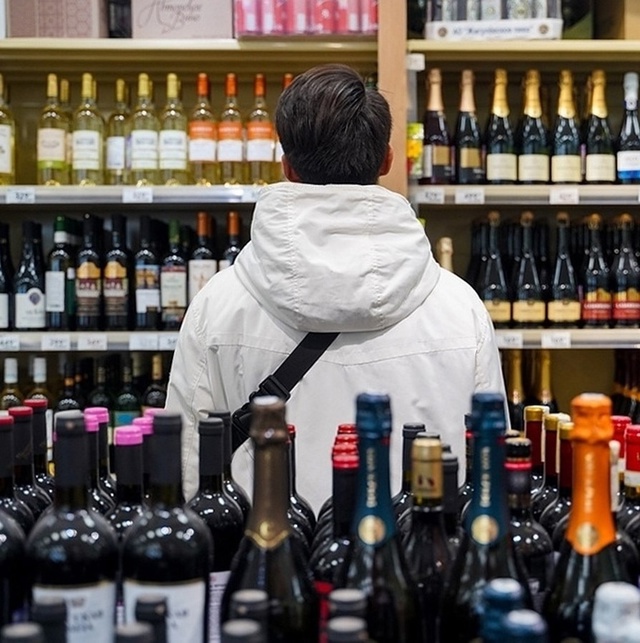В России предложили сократить часы продажи алкоголя с ...