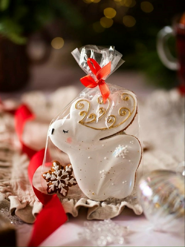 Для тех, у кого всё есть: идеи подарков от мастеров [club563...