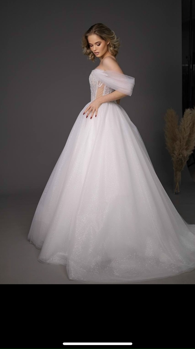 Здравствуйте!
Очень нужен ваш совет)
Какие украшения п?...