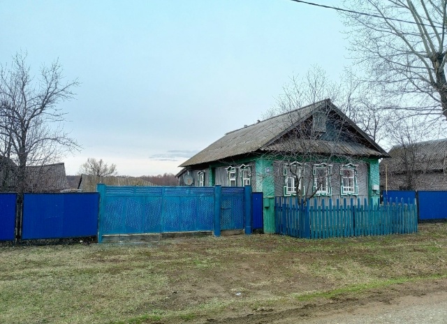 Продам деревянный жилой дом в хорошем состоянии с земе...