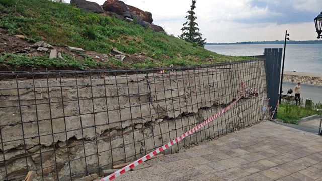 Что сейчас происходит на набережной? 🤔
А происходят п?...