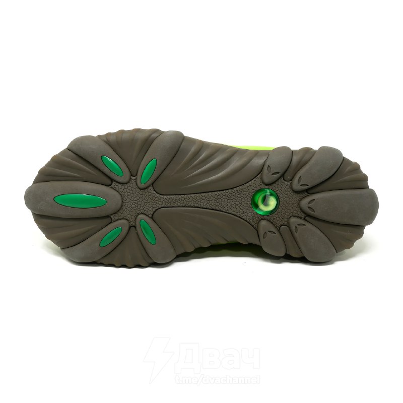 Мам купи: американский бренд Esenes выпустил кроссовки-поджабули Frog Clog — зелёные кожаные кроссы