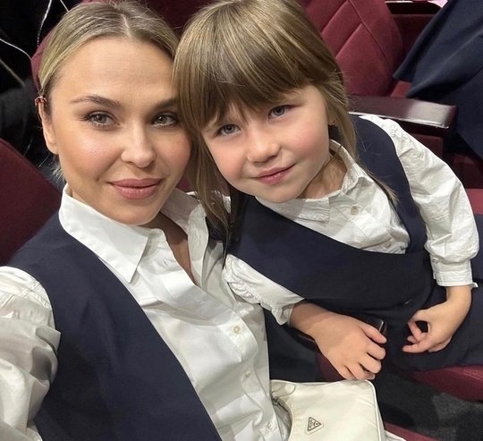 Пелагея наказала Телегина в суде за слёзы дочери и под?...