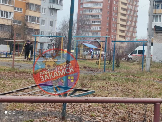 ⚡️Подписчики сообщают что на ул.Танцорова 31 оцепили д...