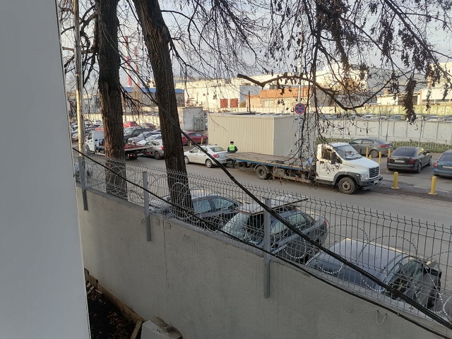 Работает эвакуатор