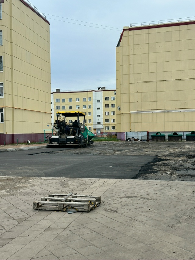 В Нарьян-Маре завершают сезон дорожных работ
На четыр?...