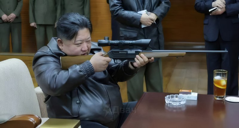 Пока весь мир погряз в войнах, самый страшный кровавый диктатор на планете отлично проводит время с