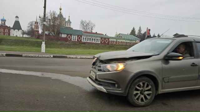 ❗️Коломна. ДТП у кремля.
