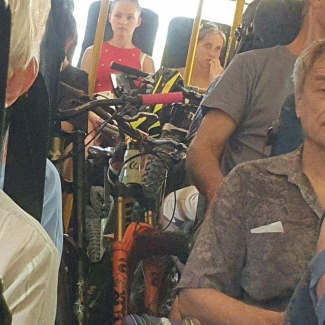 Ну сколько можно уже! 🤬
Каждый раз одно и то же — в меж?...