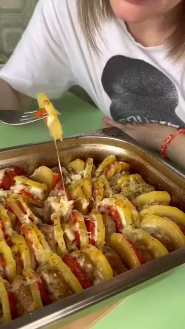 Вкусный обед из простых продуктов - фарш, картофель и п?...