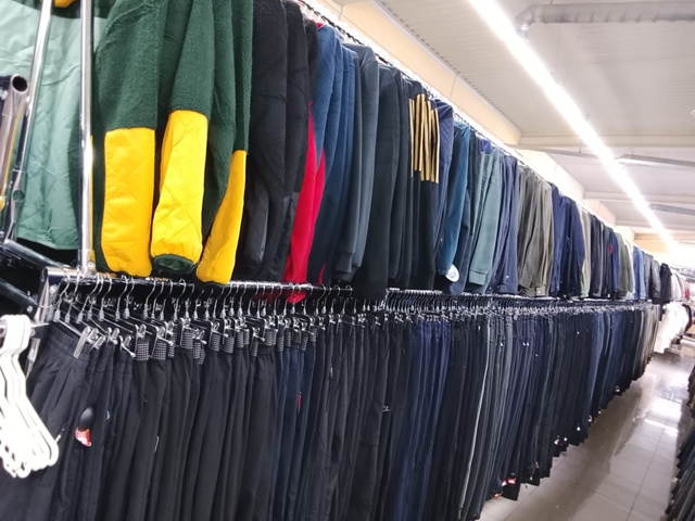 Обновляйте гардероб выгодно и с комфортом! Ждём в гост?...