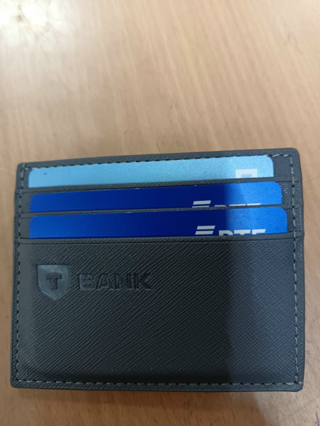 Оставлены карты в маг. 