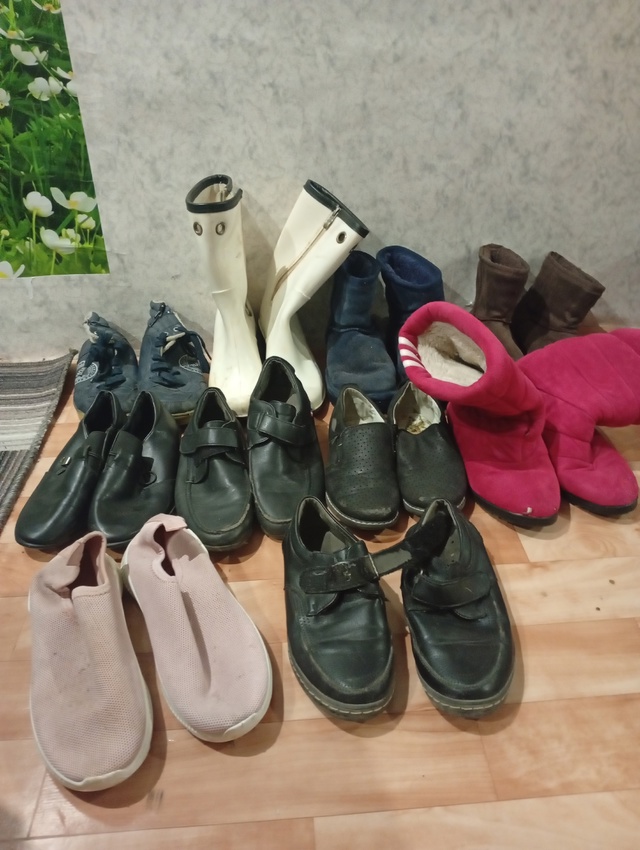 Отдам вещи для дома может кому пригодится.