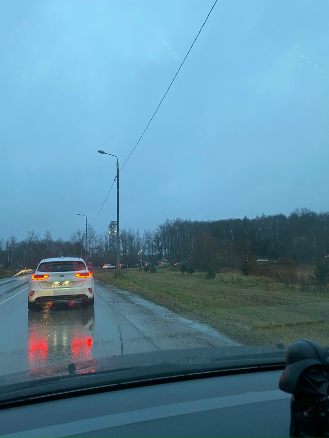 Добрый день! Ежедневно приходится стоять в пробке от ф?...