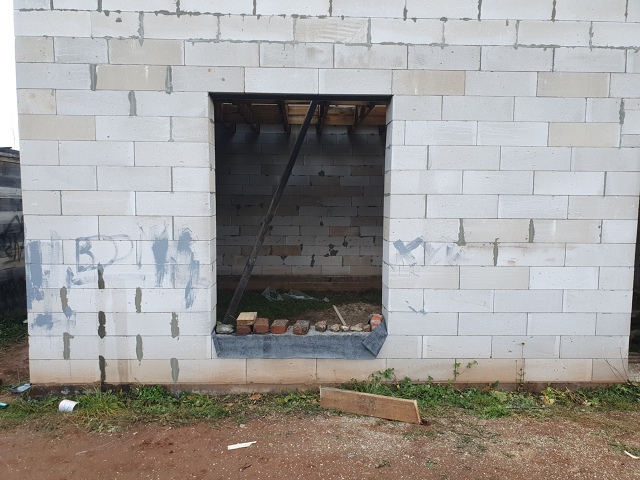 Настоятельно просим связаться с нами родителей троих ?...