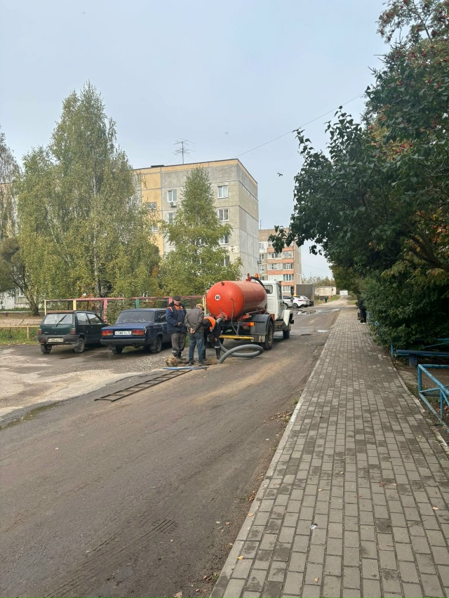 Добрый день, точнее не очень... Третьи сутки сидим без в...
