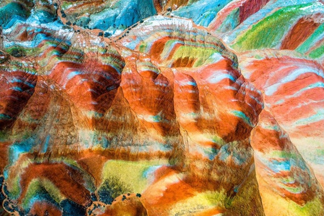 🌎Чжанъе Данься, Китай — словно картина, написанная са...