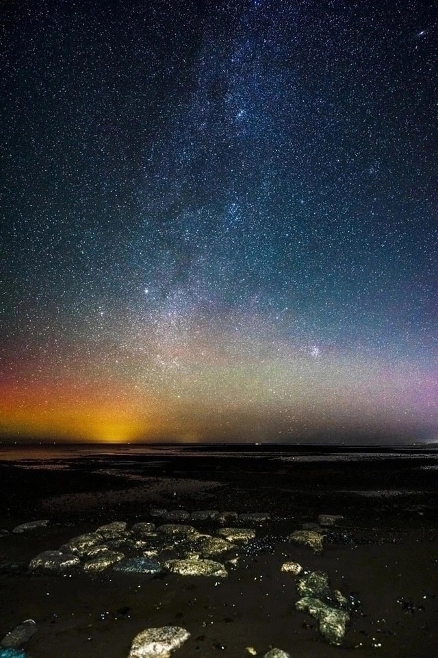 Осенняя ночь на Рыбинском водохранилище ✨ 📷 Алексей...