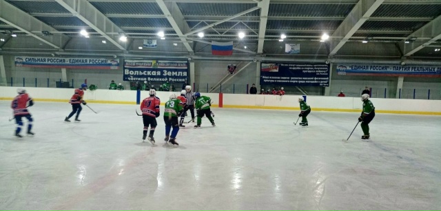 🔥В Вольске в «Ледовом дворце» 15 ноября завершилось Пе...
