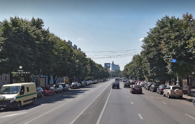 🥺На проспекте Революции вырубили липы во время ремон?...