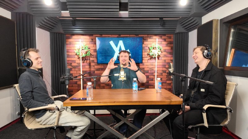 Предновогодний подкаст записан! 🔥
Хронометраж получился сильно больше обычного, но мы уверены, что