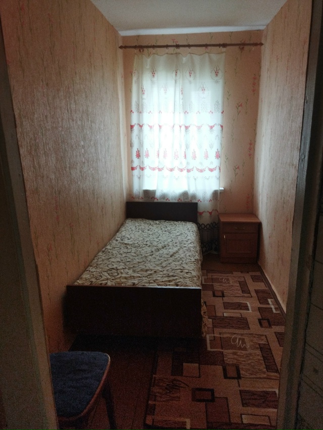 Админ выложи пожалуйста. Будет сдаваться большой 4 ком?...