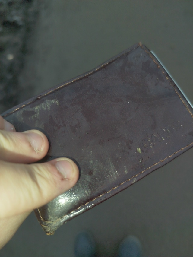 Найдены карты около 4 школы (2 карты сбер,карта озон бан?...