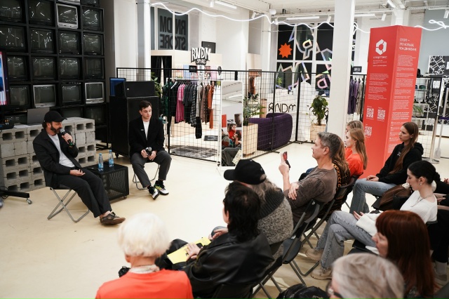 [club231539715|Одиннадцать дней путешествия во времени и пог?...