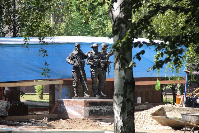👍В парке Победы в Стерлитамаке установили памятник у?...