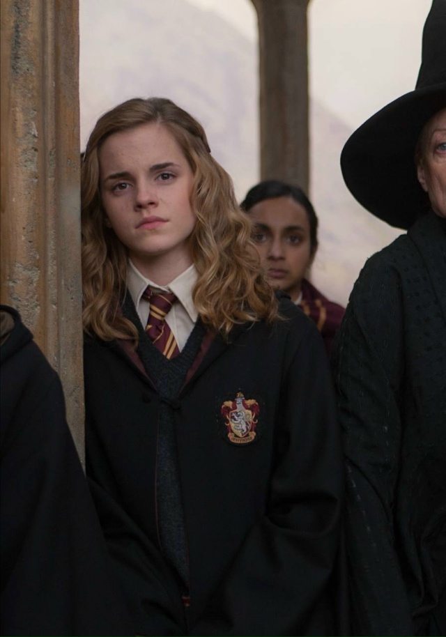 💔 Эмма Уотсон стала знаменитой в 9 лет — и для миллион?...