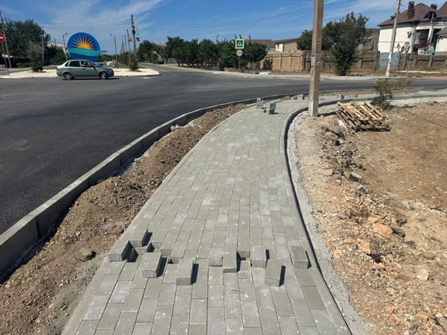 🚧 В Крыму завершается ремонт участка дороги Евпатори?...
