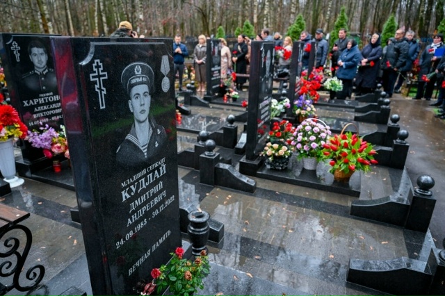 На Видновском кладбище в Расторгуеве состоялось откры...