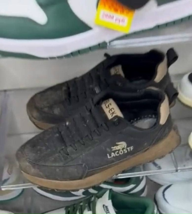 Профессионально переобулся
В торговом центре соседн?...