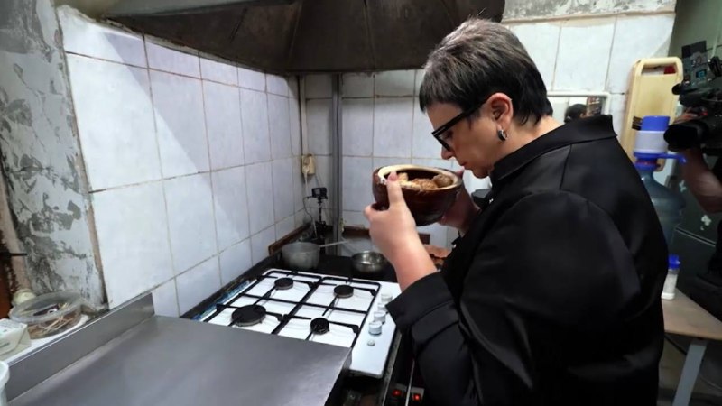 Посоветуйте курсы по уверенности в себе, которые прошла Галина Кайданович))
Она разнесла Ивлева — в