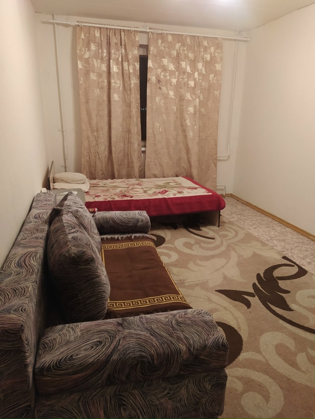 Сдам однокомнатную квартиру на Лесунова 8, 12 этаж. Стои?...