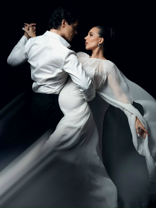 Отец будущего ребёнка Лерчека Луис Сквиччиарини подел...