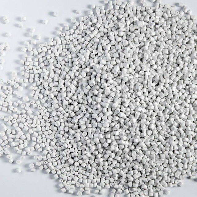 👉 В Вяземском районе открыт первый в России завод пол?...