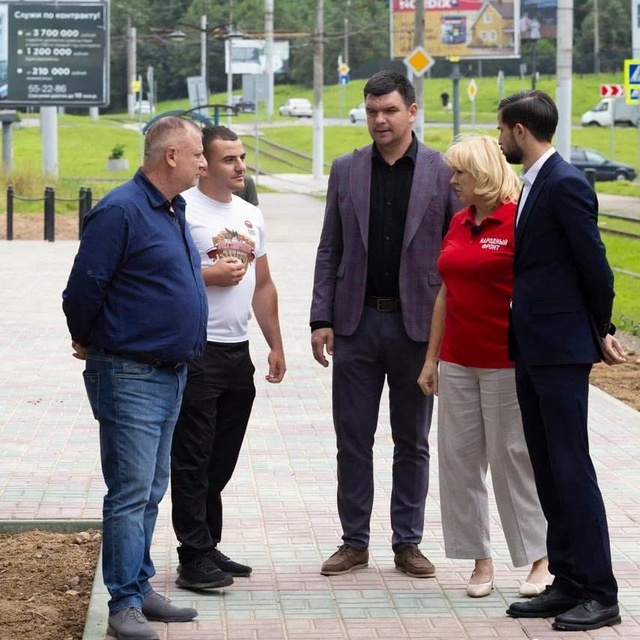 ⛏В Смоленске завершилось благоустройство на бульваре...