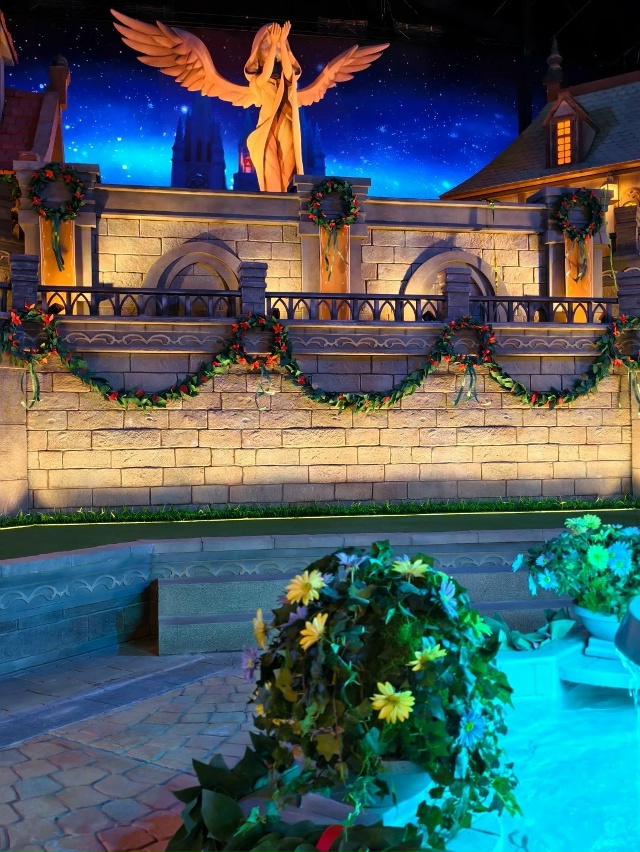 — Оказывается, в Universal Studio в Пекине есть свой настоящий...