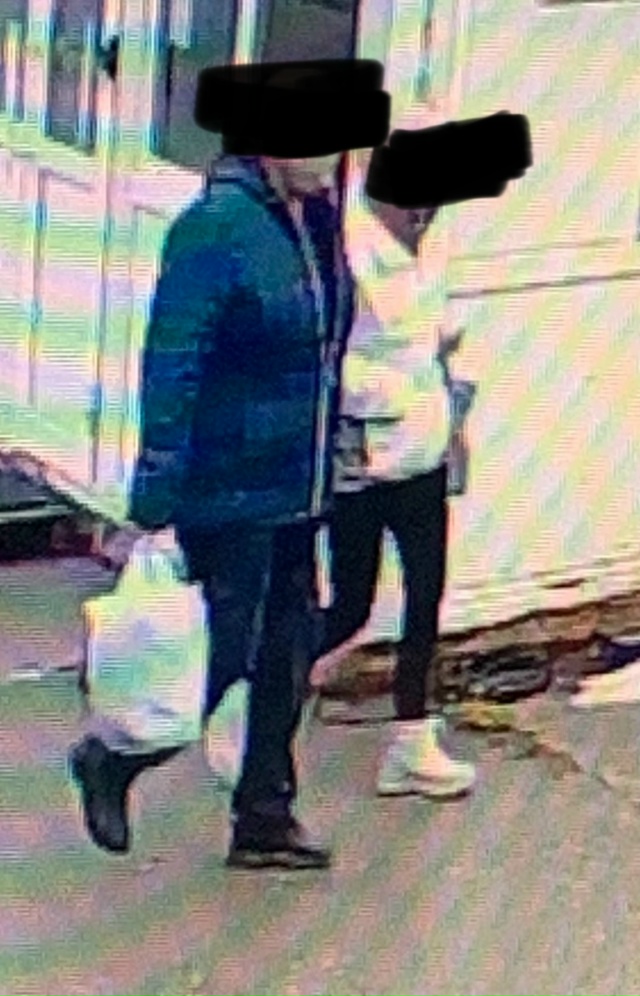 Мужчина с женщиной которые купили сегодня 24 октября сп...