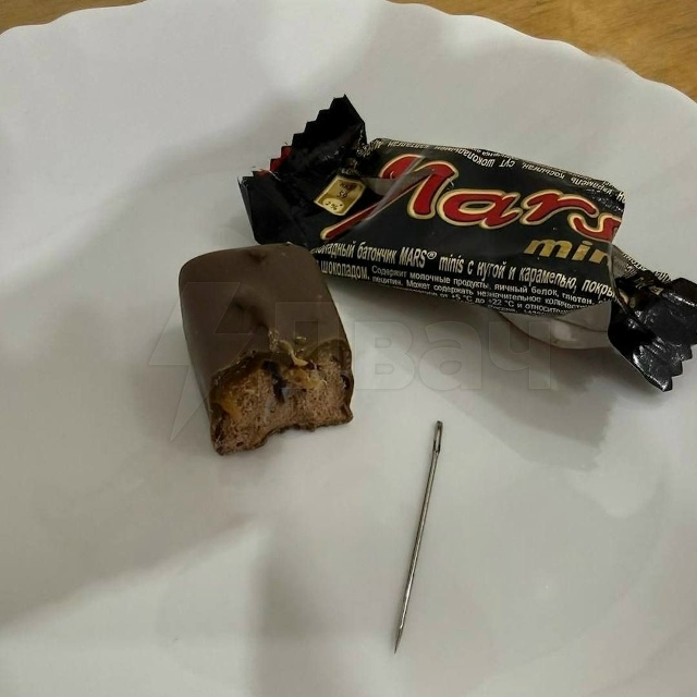 ❗️Шоколадку Mars с иглой чуть не съела девочка из Калуг?...