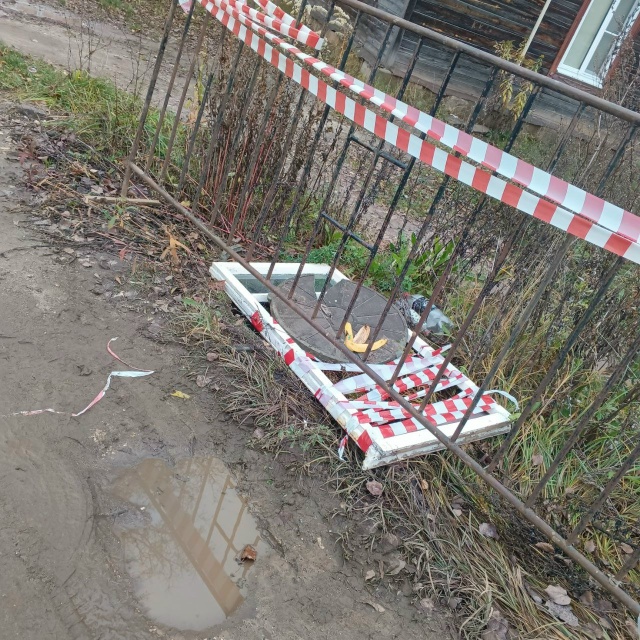 ❓ А это нормально
Что на Лопатина 57А вот такое творитс...