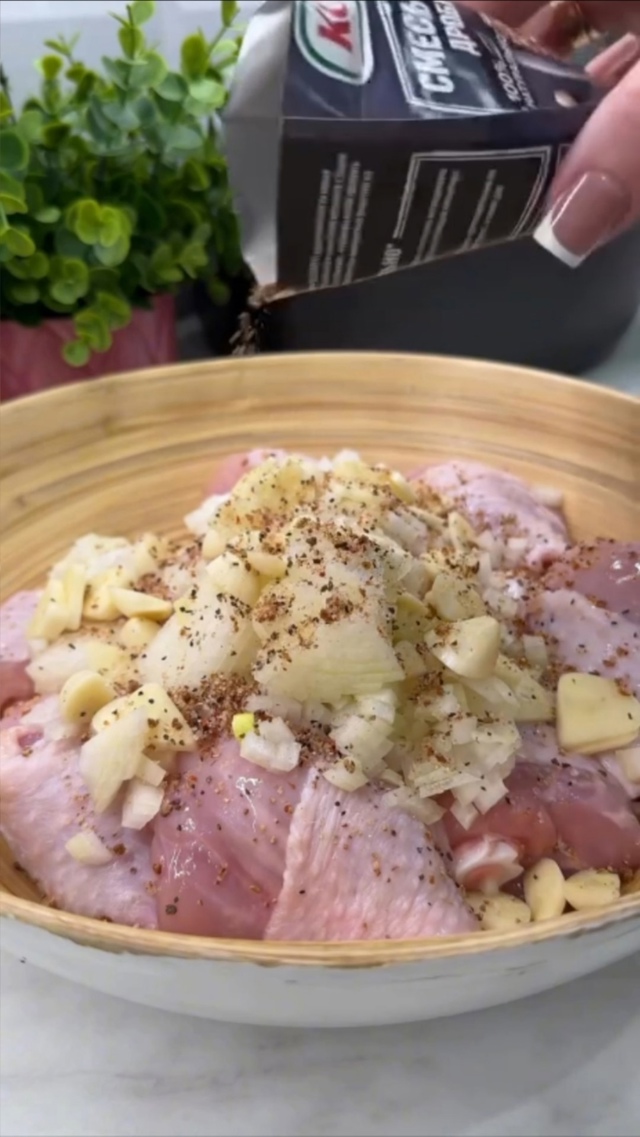 Прекрасная томленая курица - получается так нежно, что ...