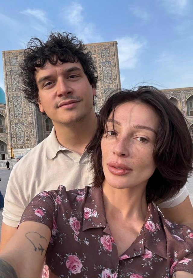 Актриса Настя Ивлеева наконец-то счастлива😅
Девушка ...