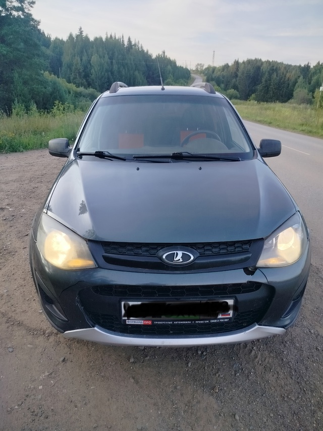 Продаю машину, Lada Kalina Cross 2016 года. Пробег 122 000км., 3-ий вла...
