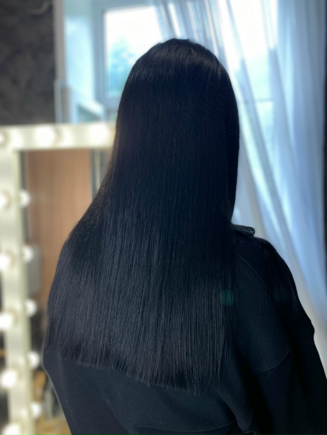 Всем привет! Меня зовут Анастасия и я мастер по реконст...