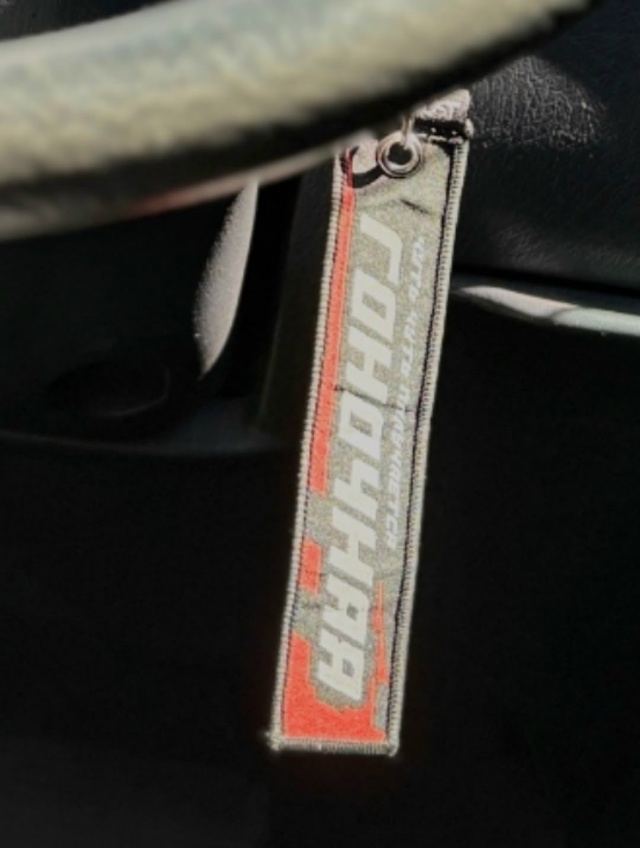 23.11 примерно в час ночи Утеряны ключи с брелками 