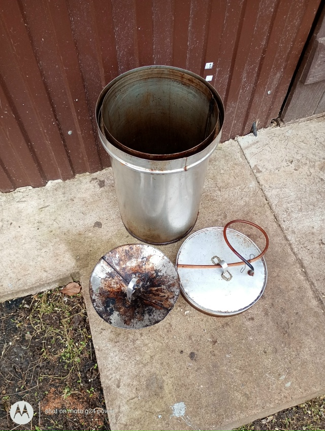 Продается коптильня с гидро затвором, для домашнего ис...