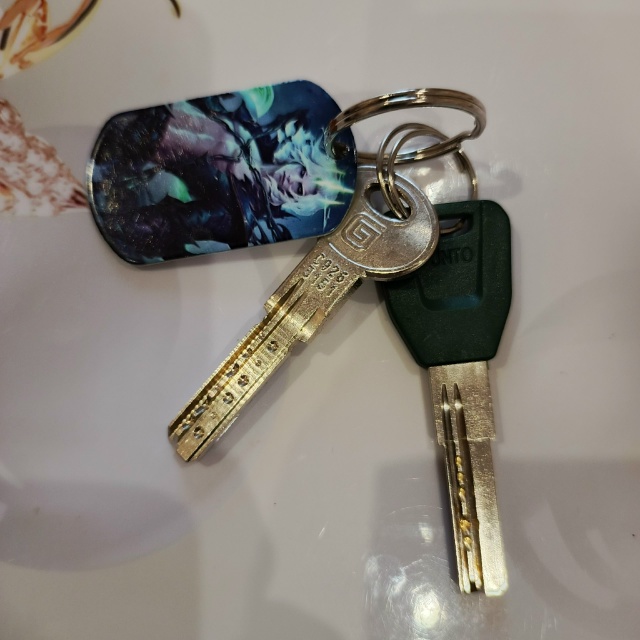 Чья потеряшка, нашли возле дк в Калинихе, звоните 9524704733