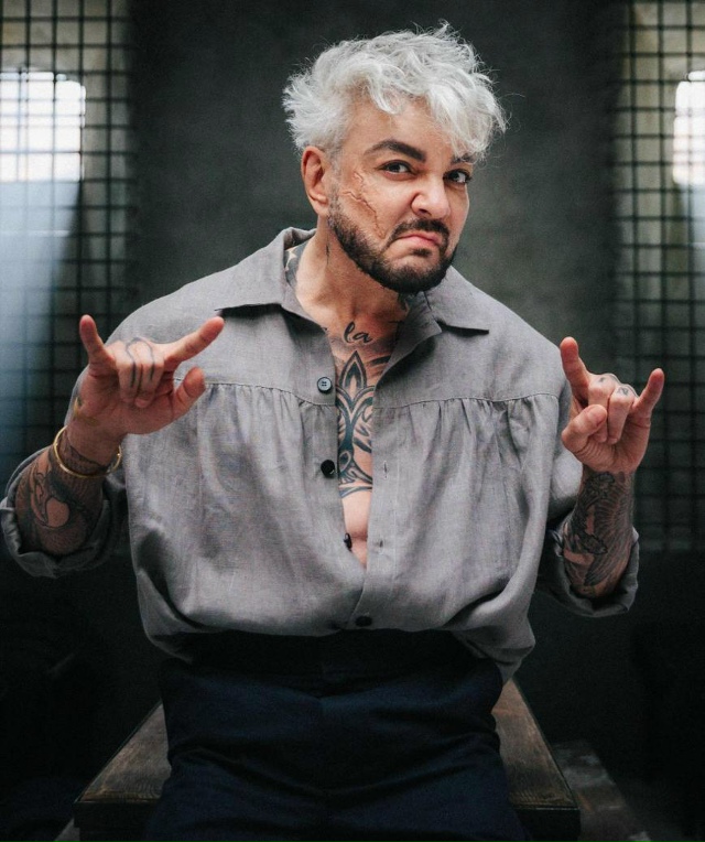 Киркоров в новом образе криминального авторитета в тю?...